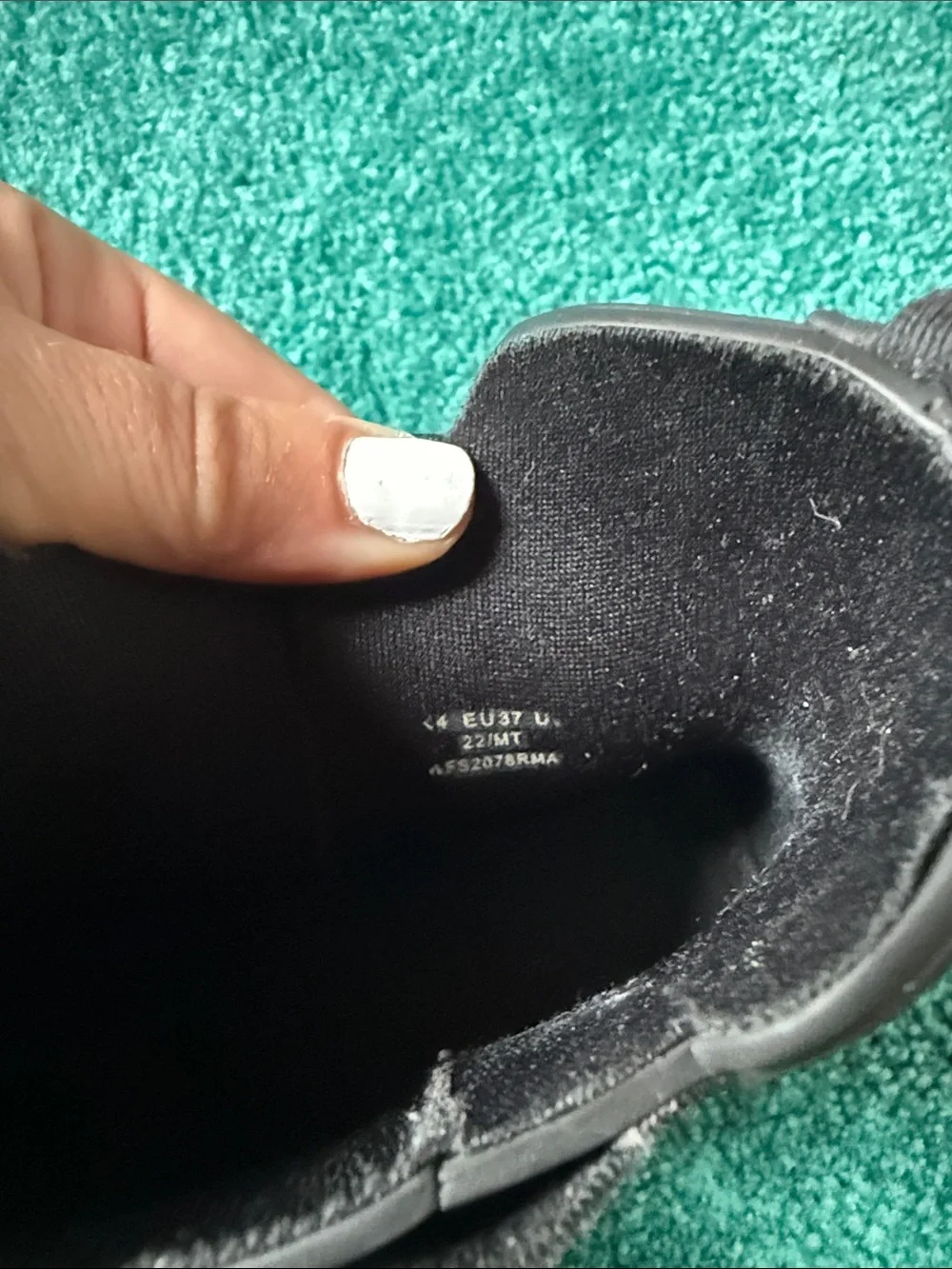 Hunter Black Chelsea Short Rain Boots Sz y